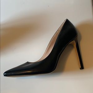 Black Nine West pumps